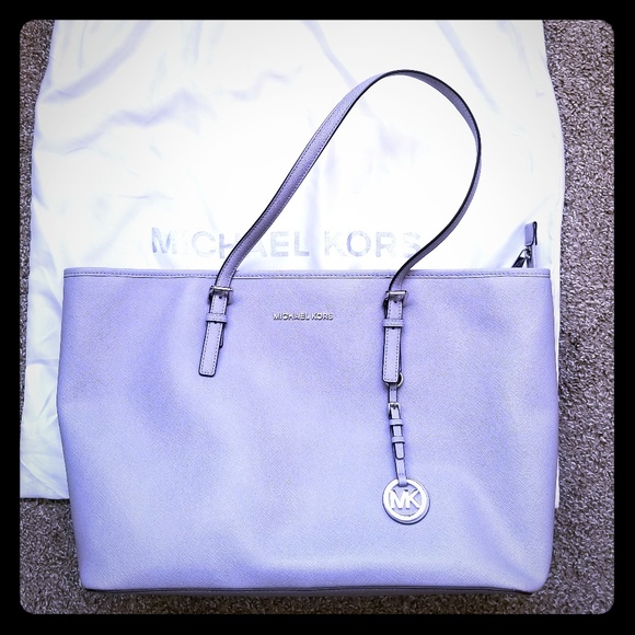 Michael Kors Handbags - No longer available Michael Kors large tote